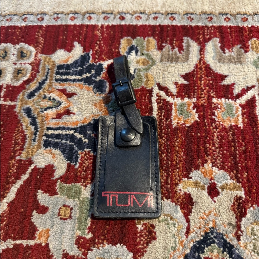 Tumi Luggage Tag Black Leather